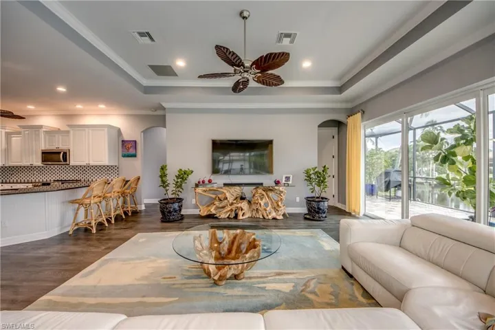5217 Sw 9th Pl, Cape Coral, Florida 33914