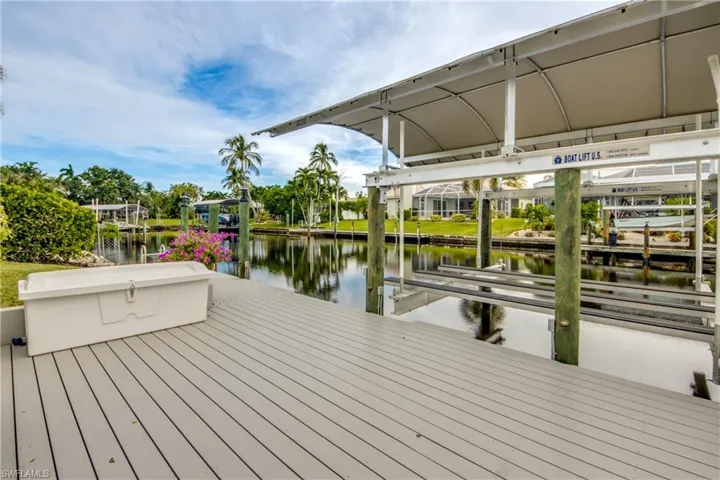 5217 Sw 9th Pl, Cape Coral, Florida 33914