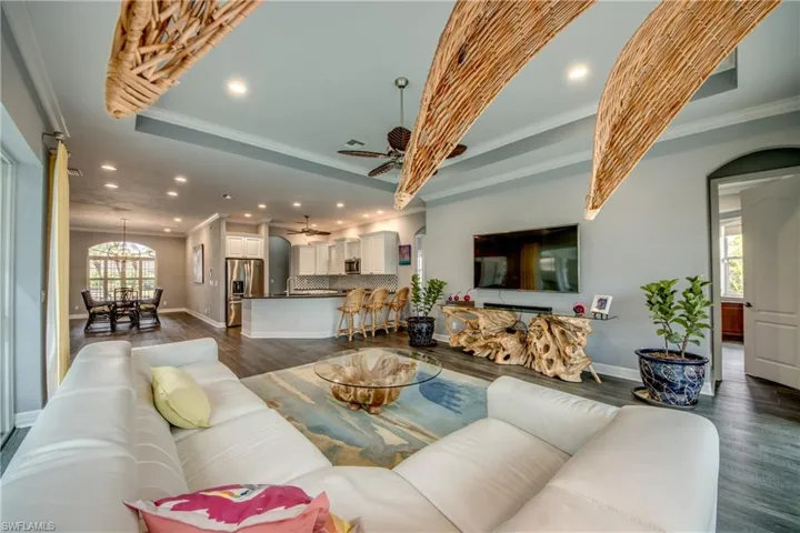 5217 Sw 9th Pl, Cape Coral, Florida 33914