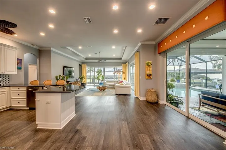 5217 Sw 9th Pl, Cape Coral, Florida 33914