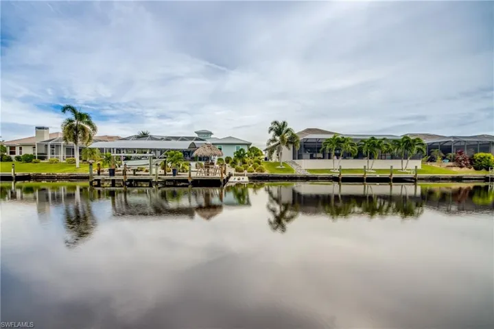 5217 Sw 9th Pl, Cape Coral, Florida 33914