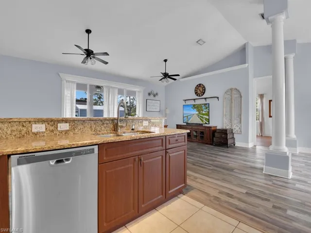 6411  Maytree  CIR, Fort Myers, FL 33905