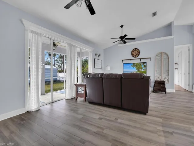 6411  Maytree  CIR, Fort Myers, FL 33905