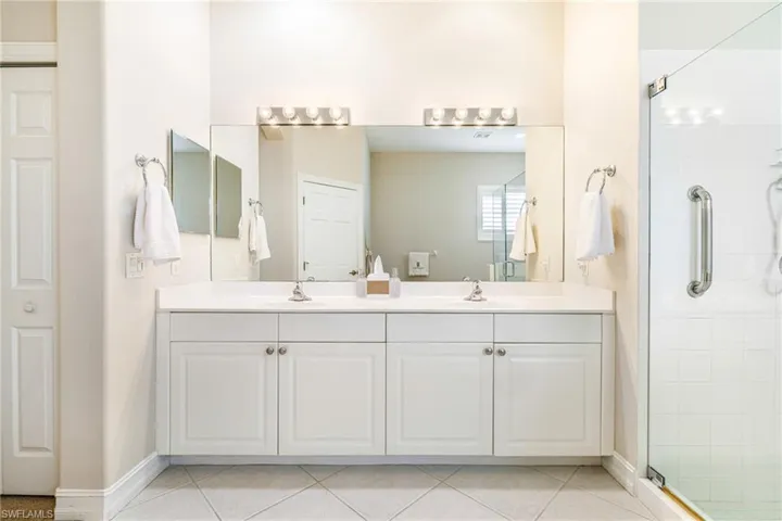 10501  Bellagio  DR, Fort Myers, FL 33913
