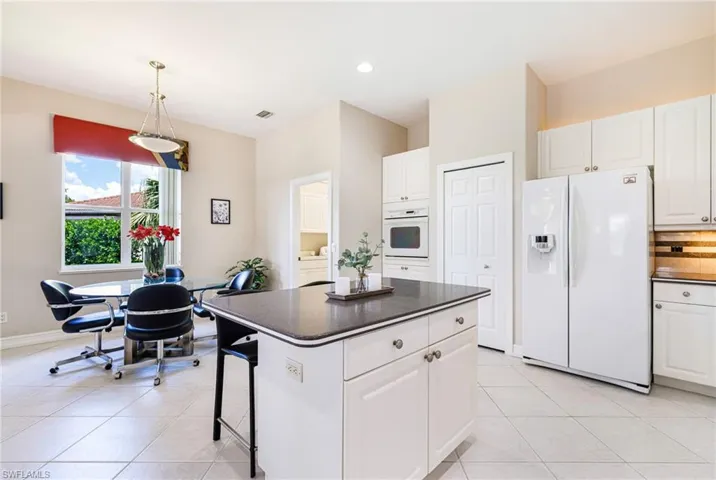 10501  Bellagio  DR, Fort Myers, FL 33913