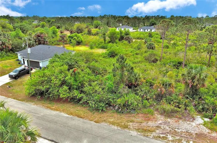 3207  74th W ST, Lehigh Acres, FL 33971