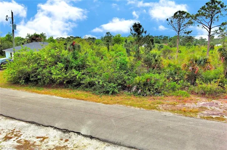3207  74th W ST, Lehigh Acres, FL 33971