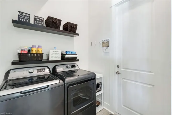 1526 Nw 40th Pl, Cape Coral Fl 33993