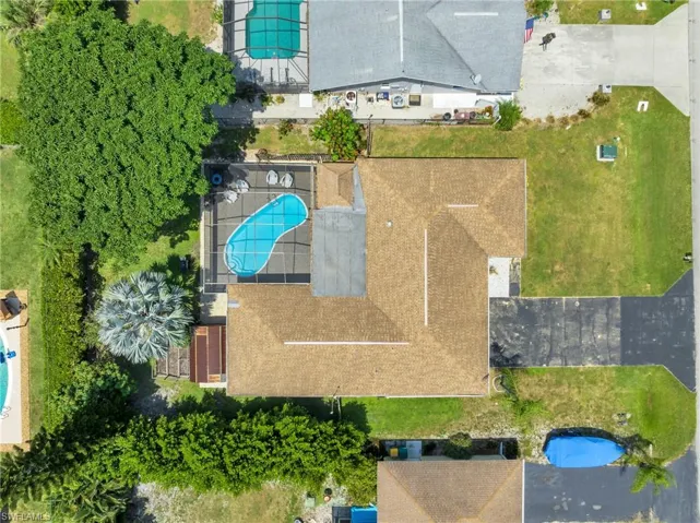 130  Mentor  DR, Naples, FL 34110