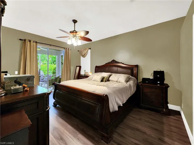 Easily fits a King size furniture suite