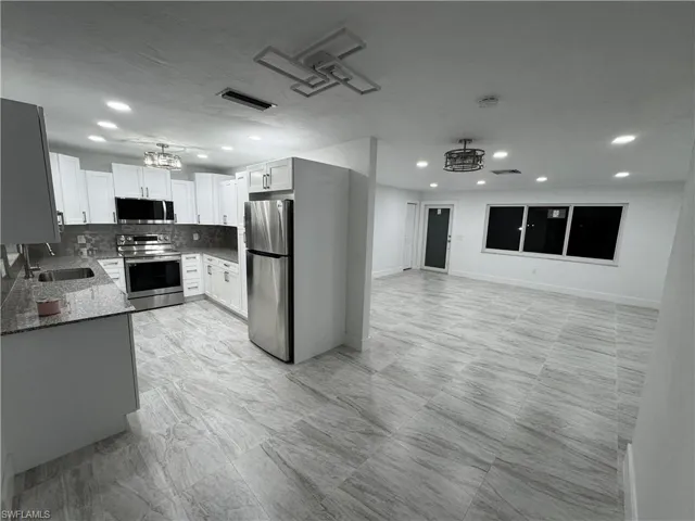1201 Betmar Blvd, North Fort Myers, Florida 33903