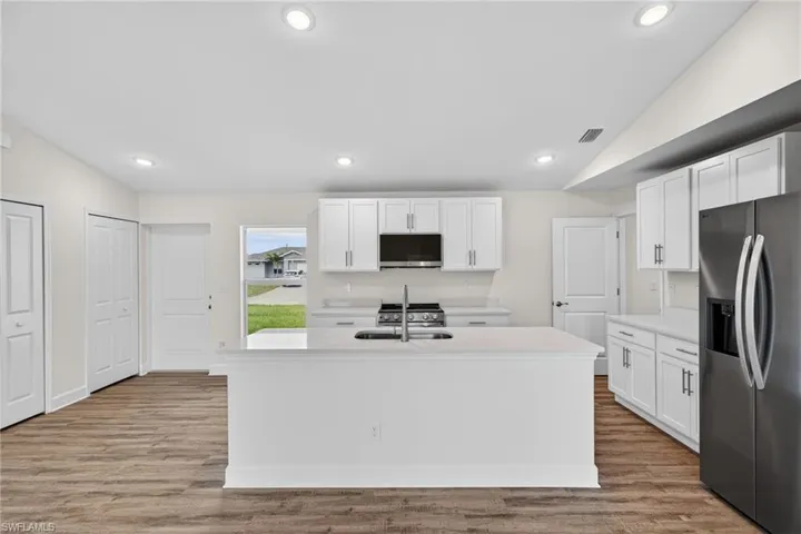 2006 Nw 16th Pl, Cape Coral, Florida 33993