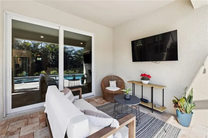 15361 Floresta Ln, Fort Myers, Florida 33908