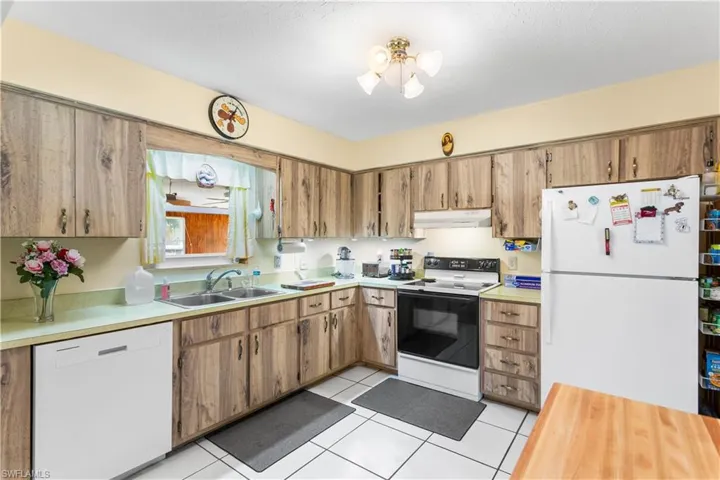 2989 Ribbon Ct, Fort Myers Fl 33905