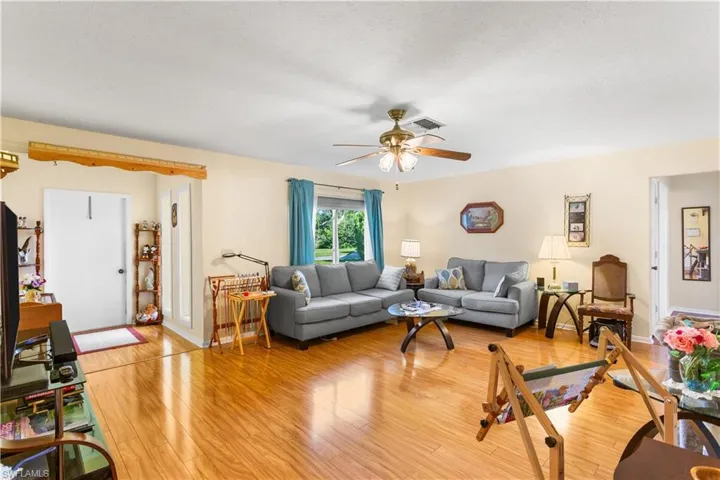 2989 Ribbon Ct, Fort Myers Fl 33905