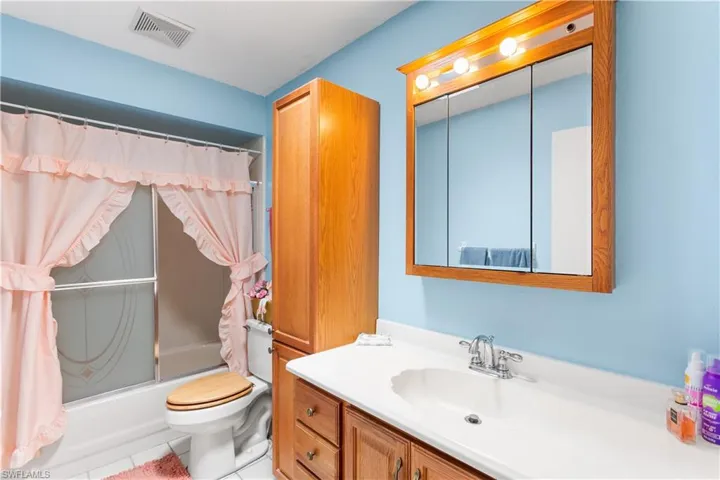 2989 Ribbon Ct, Fort Myers Fl 33905