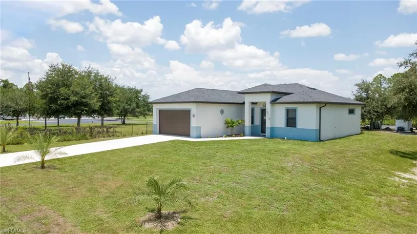 7834 14th Pl, Labelle, Florida 33935