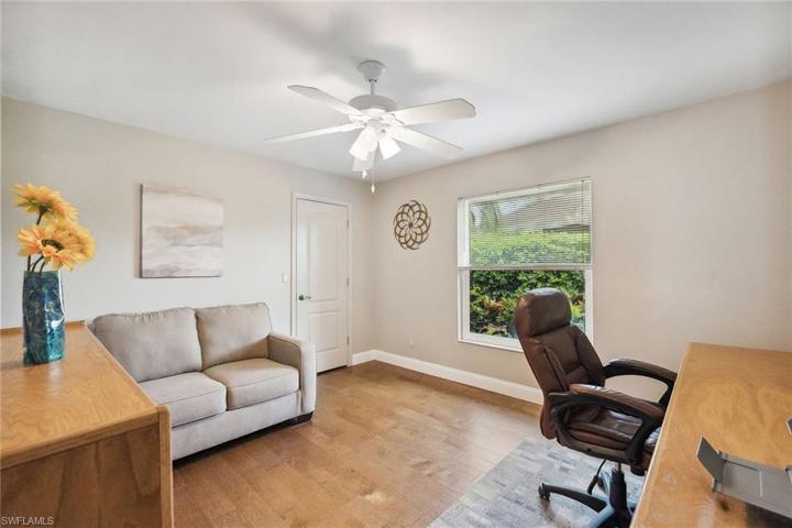 Bedroom used as an office/den. Walk in closet!