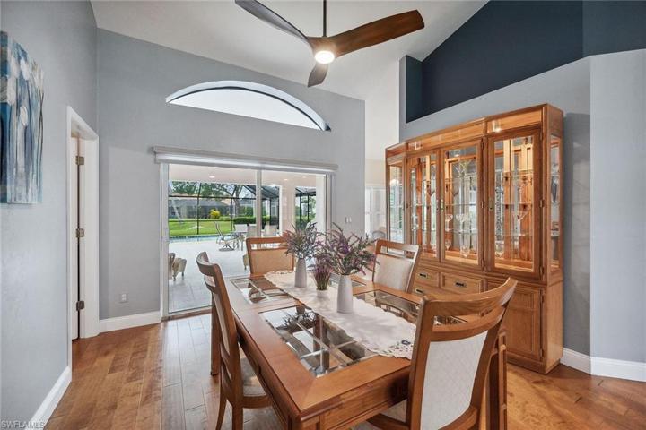 Large dining area to accommodate family and guests!