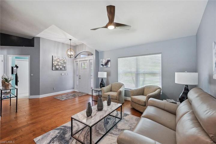 Large front Living Room!