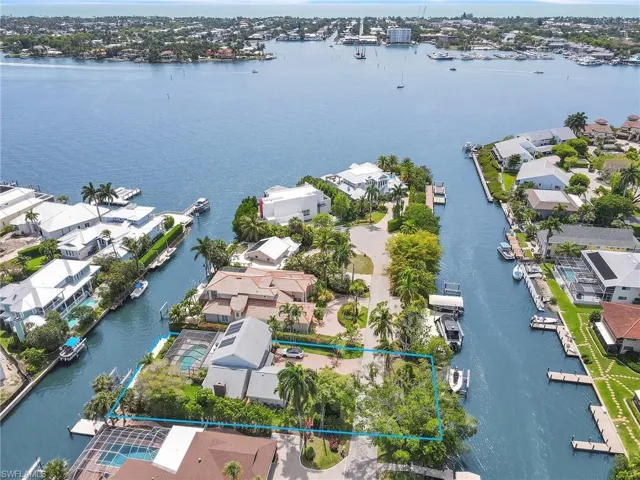 1420 Jewel Box Ave, Naples, Florida 34102