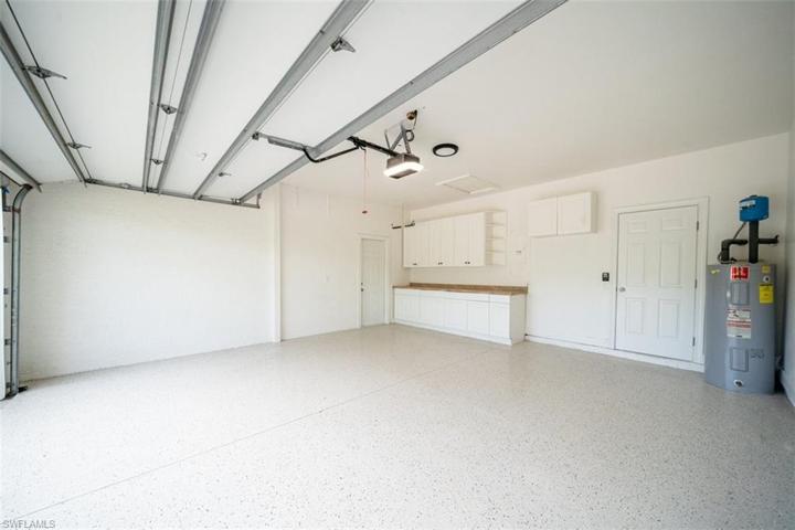 1130 Augusta Falls Way Garage w/ Epoxy Coated Floor