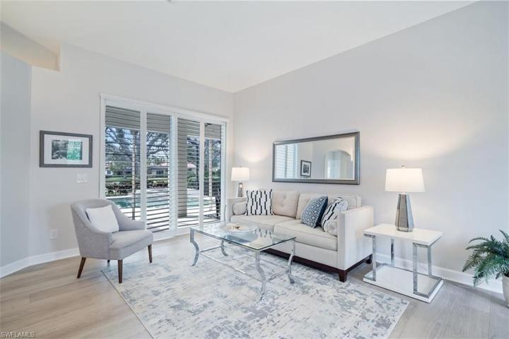 1130 Augusta Falls Way Livingroom