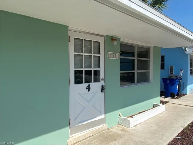 27671  Okeana  ST, Bonita Springs, FL 34134