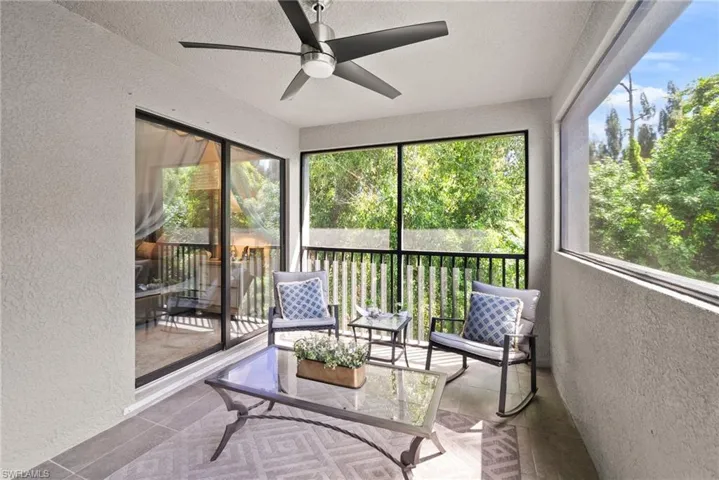 Second floor screened balcony