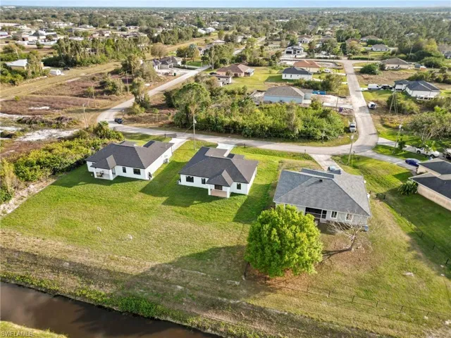 459  Paddock  ST, Lehigh Acres, FL 33974