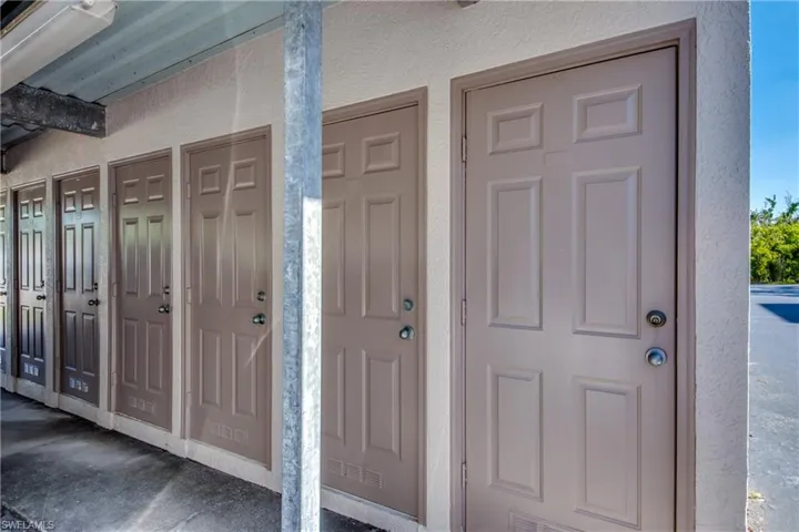 14801  Park Lake  DR, Fort Myers, FL 33919