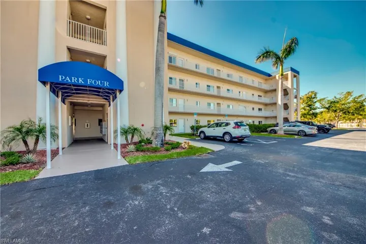 14801  Park Lake  DR, Fort Myers, FL 33919