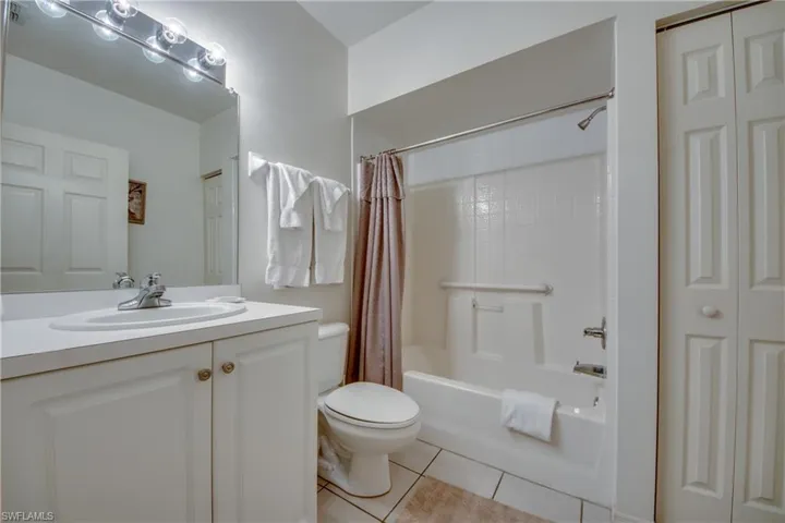 14801  Park Lake  DR, Fort Myers, FL 33919