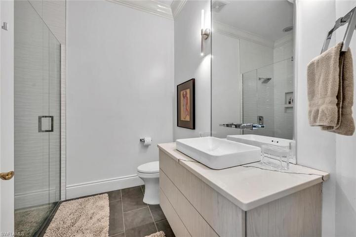 Guest Bath 3
