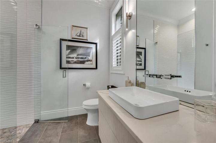 Guest Bath 2