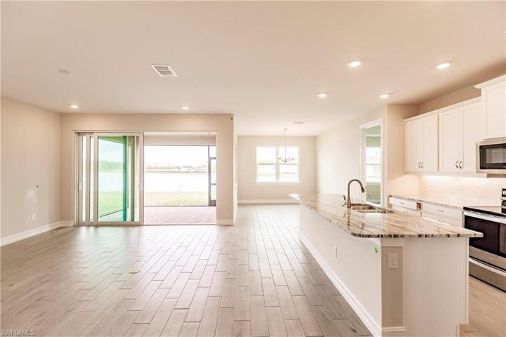 3817  Crosswater  DR, NORTH FORT MYERS, FL 33917