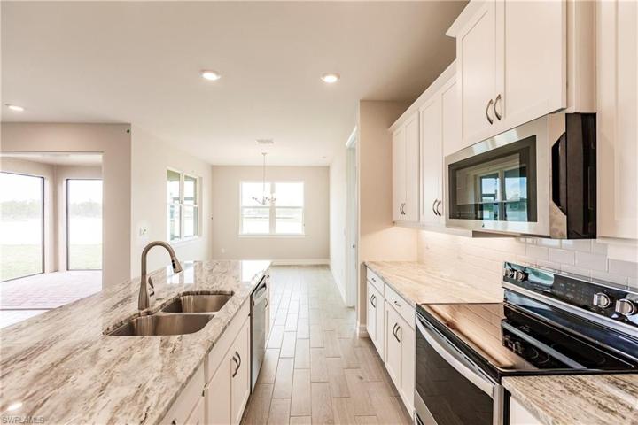 3817  Crosswater  DR, NORTH FORT MYERS, FL 33917