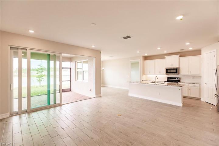 3817  Crosswater  DR, NORTH FORT MYERS, FL 33917