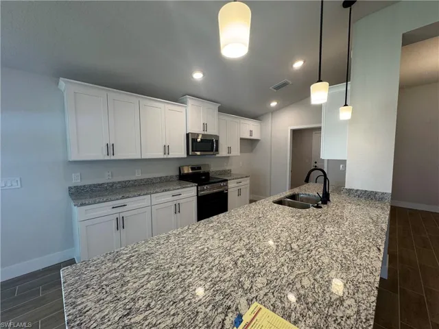 3613 Nw 38th Ter, Cape Coral, Florida 33993