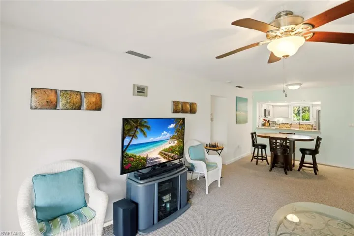 215  Cypress E WAY, Naples, FL 34110