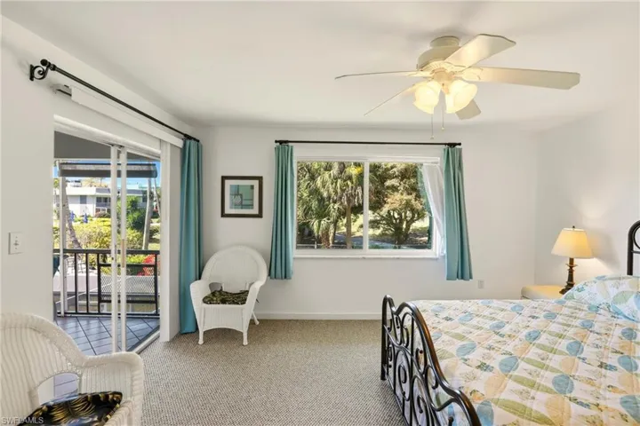 215  Cypress E WAY, Naples, FL 34110