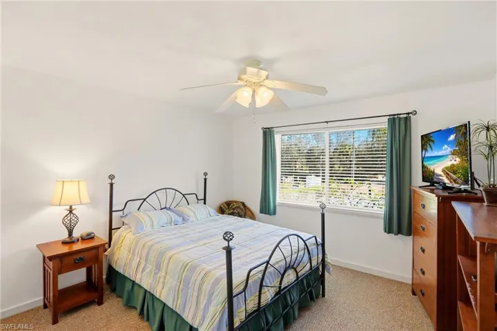 215  Cypress E WAY, Naples, FL 34110