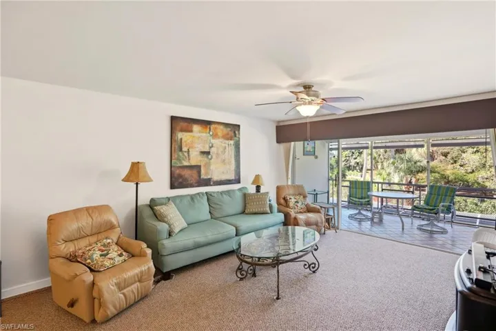 215  Cypress E WAY, Naples, FL 34110