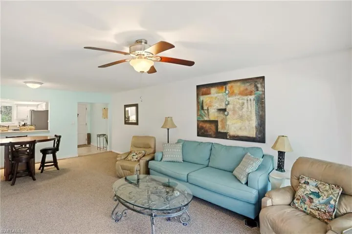 215  Cypress E WAY, Naples, FL 34110