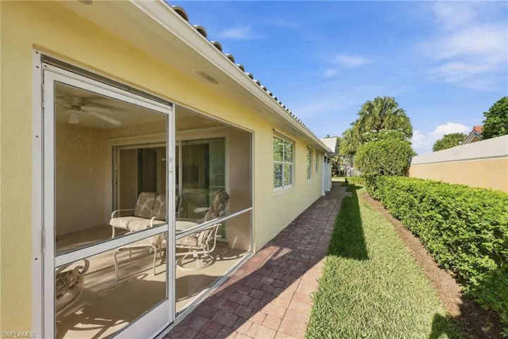 7128 Marconi Ct, Naples, Florida 34114