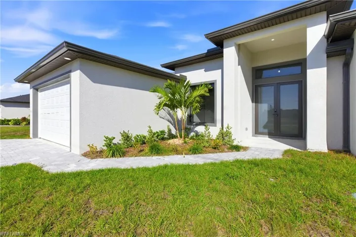 131 Kismet Pkwy E, Cape Coral, Florida 33909
