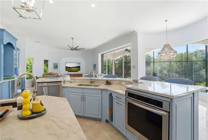 1237 Pocantico Ln, Naples, Florida 34110