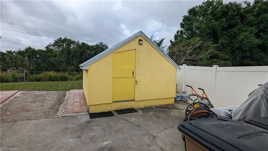 15476  Spring Line  LN, Fort Myers, FL 33905