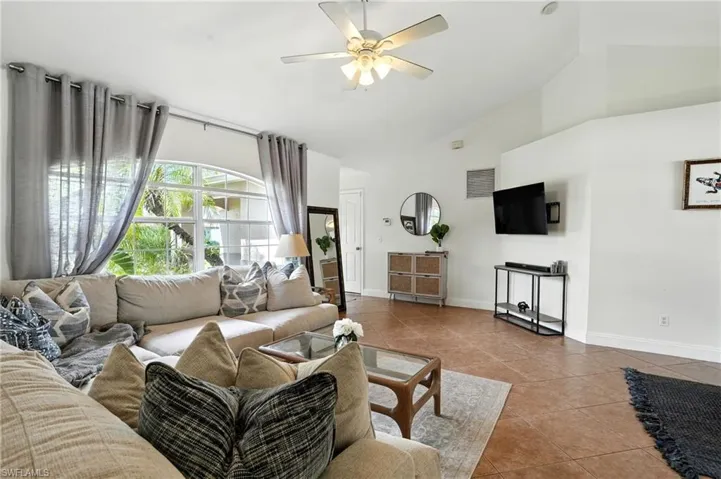 1125 Sw 44th Ter, Cape Coral, Florida 33914