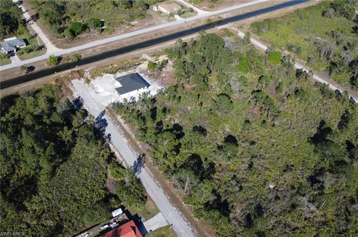 1516  Pine  AVE, LEHIGH ACRES, FL 33972